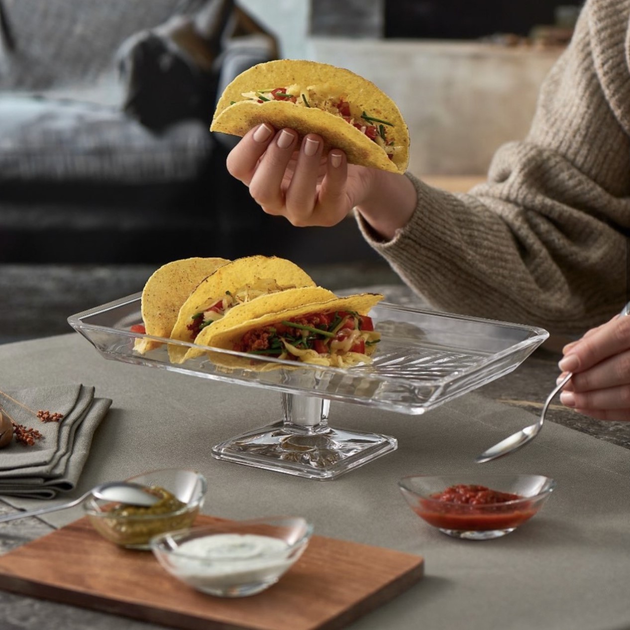 Pasabahce “Madlen” Servierteller mit Fuß – Bild 3