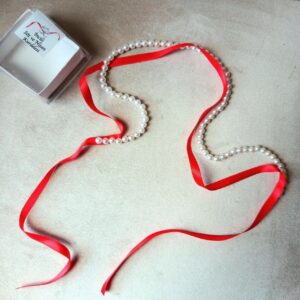 Verlobungsband mit Perlen